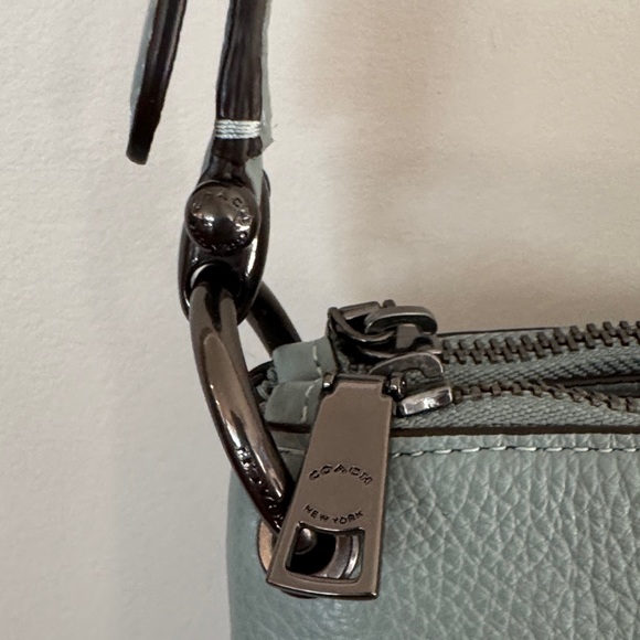 Coach Sage colored Crossbody Bag - Picture 4 of 9
